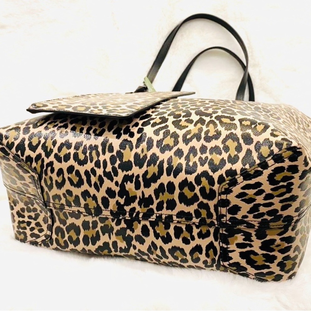 Kate Spade Riversible Tote with Leopard Accent Pouch - Picture 6 of 6